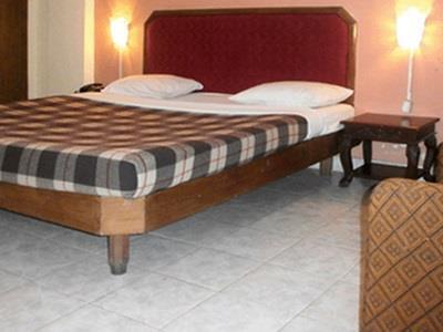 Hotel Charring Cross Ooty Extérieur photo