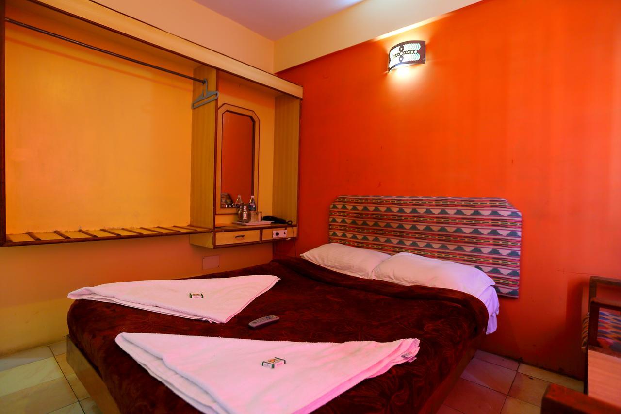 Hotel Charring Cross Ooty Extérieur photo